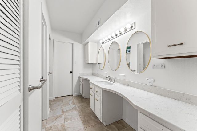 11006 Ashcroft Drive, Houston, TX 77096