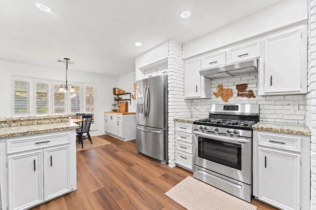 11006 Ashcroft Drive, Houston, TX 77096