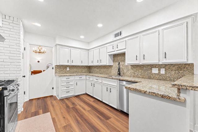 11006 Ashcroft Drive, Houston, TX 77096