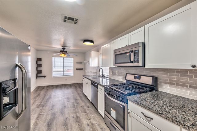 7219 Nordic Lights Drive, Las Vegas, NV 89119