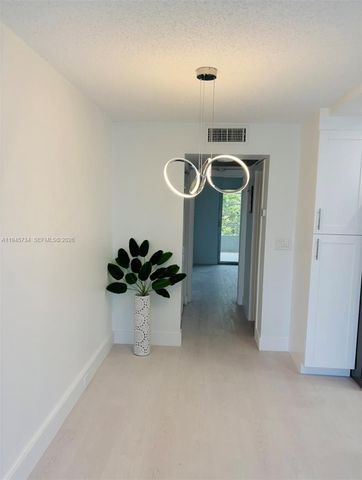 4025 Ellesmere B 4025, Deerfield Beach, FL 33442