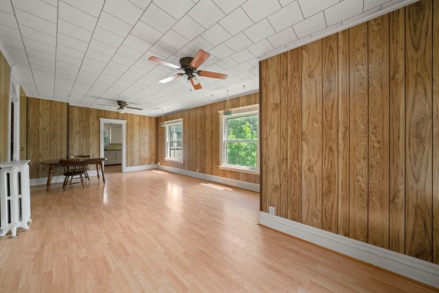 205 S Gage Street, Somonauk, IL 60552