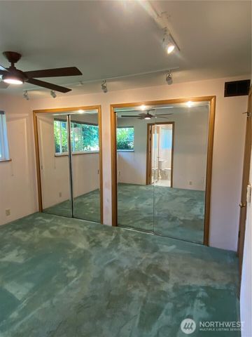 6609 Husky Way SE, Lacey, WA 98503
