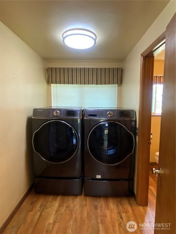 6609 Husky Way SE, Lacey, WA 98503