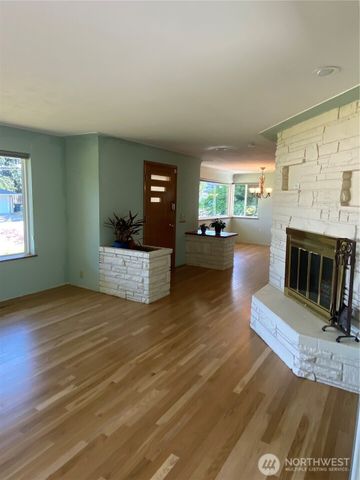 6609 Husky Way SE, Lacey, WA 98503