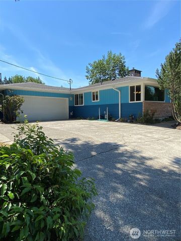 6609 Husky Way SE, Lacey, WA 98503