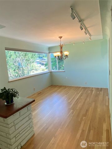 6609 Husky Way SE, Lacey, WA 98503