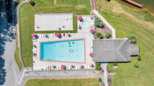 95 Stripers Landing RD, Moneta, VA 24121