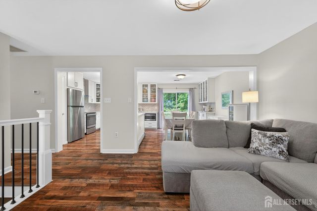185 Fresh Ponds Road, South Brunswick, NJ 08852