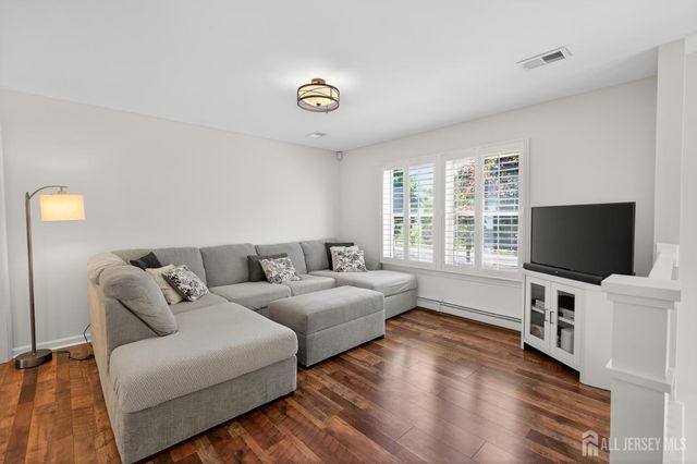 185 Fresh Ponds Road, South Brunswick, NJ 08852