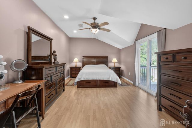 185 Fresh Ponds Road, South Brunswick, NJ 08852