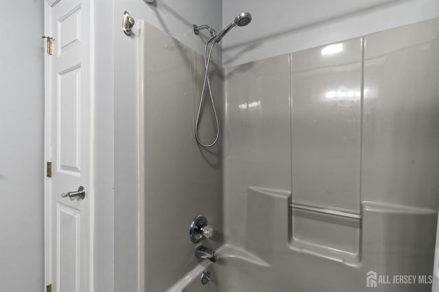 185 Fresh Ponds Road, South Brunswick, NJ 08852