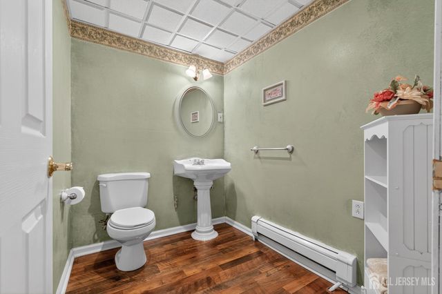 185 Fresh Ponds Road, South Brunswick, NJ 08852