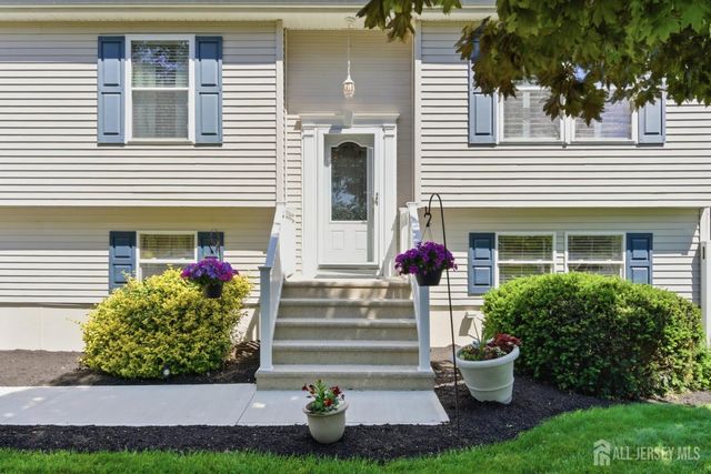 185 Fresh Ponds Road, South Brunswick, NJ 08852