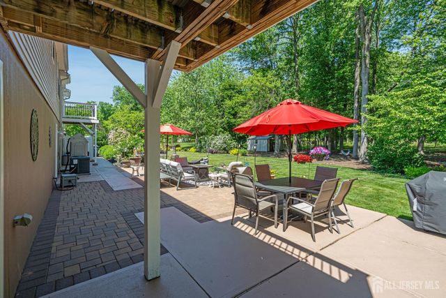 185 Fresh Ponds Road, South Brunswick, NJ 08852