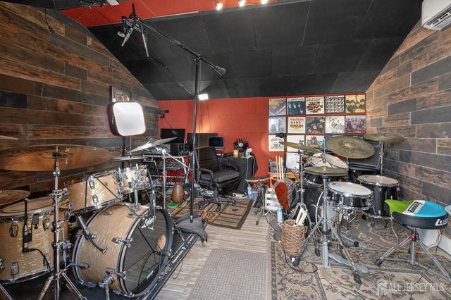185 Fresh Ponds Road, South Brunswick, NJ 08852