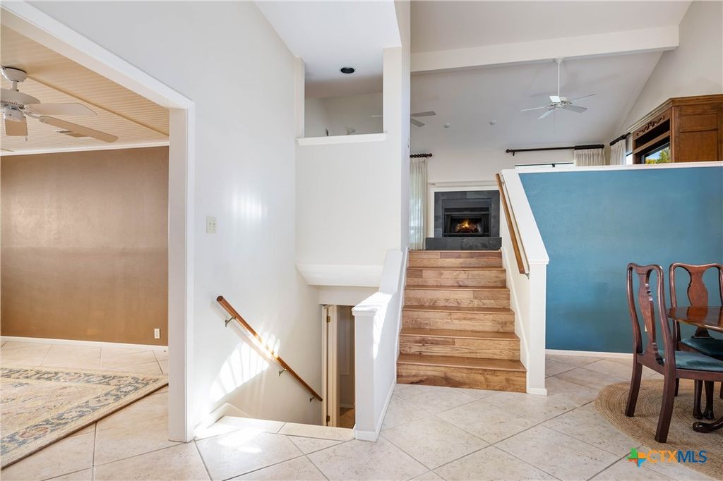 Image 15 of property listing at 5 Cypress Point, Wimberley, TX 78676
