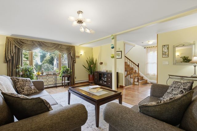 7 Gambier Street, Newton, MA 02466
