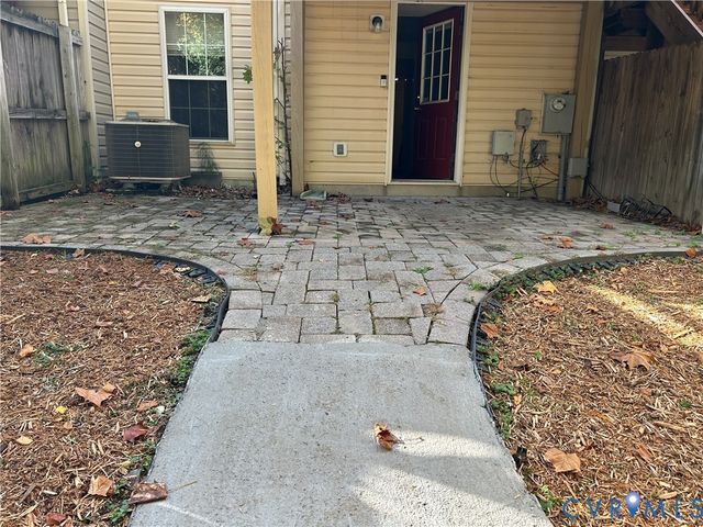 2859 Queensland Dr, Henrico, VA 23294