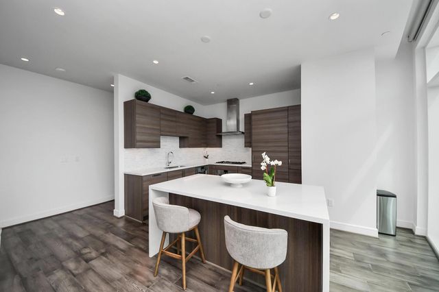 4521 San Felipe Street 1603, Houston, TX 77027