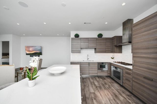 4521 San Felipe Street 1603, Houston, TX 77027