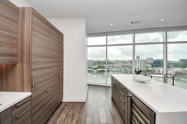 4521 San Felipe Street 1603, Houston, TX 77027