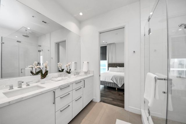 4521 San Felipe Street 1603, Houston, TX 77027