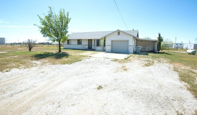 5902 Margaritha, Rosamond, CA 93560