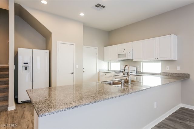 6462 Cinnamon Hazlenut Street, North Las Vegas, NV 89084