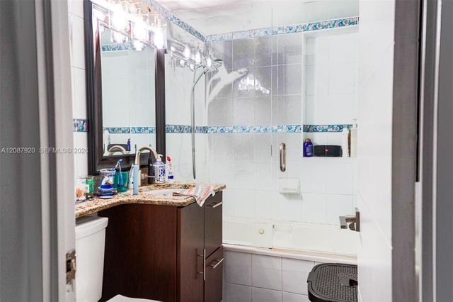 1621 E 6th Avenue, Hialeah, FL 33010