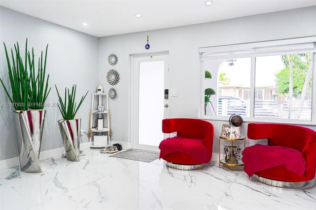 1621 E 6th Avenue, Hialeah, FL 33010