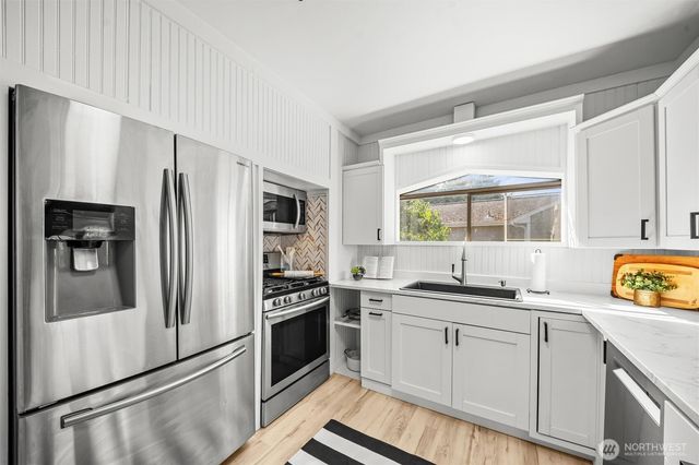 1337 Pioneer Street, Enumclaw, WA 98022