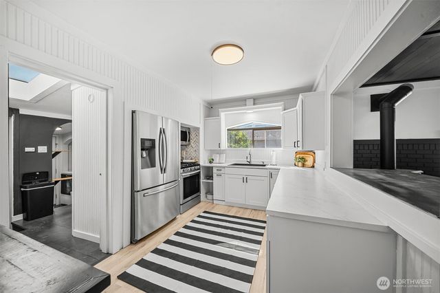 1337 Pioneer Street, Enumclaw, WA 98022
