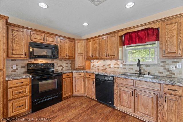 206 John Drive, Poteau, OK 74953