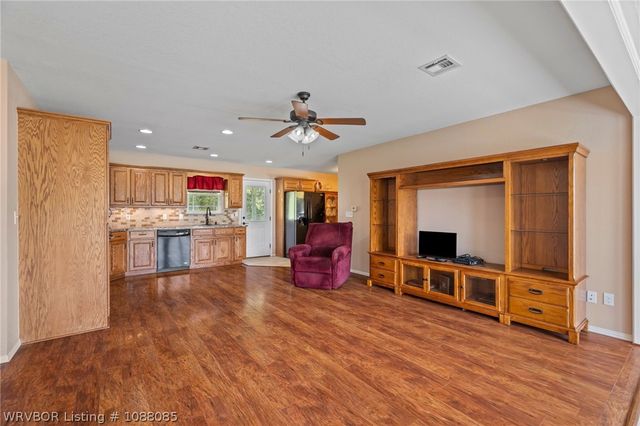 206 John Drive, Poteau, OK 74953