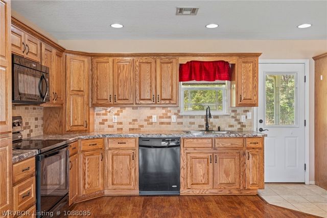 206 John Drive, Poteau, OK 74953