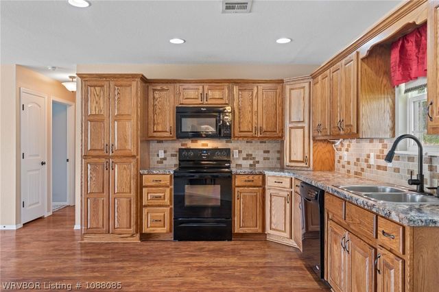 206 John Drive, Poteau, OK 74953