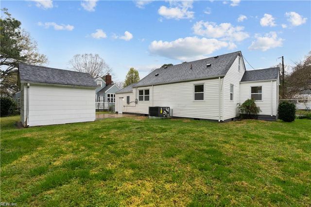 3826 Abingdon CIR, Norfolk, VA 23513