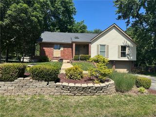 6918 Marion Drive, Shawnee, KS 66218