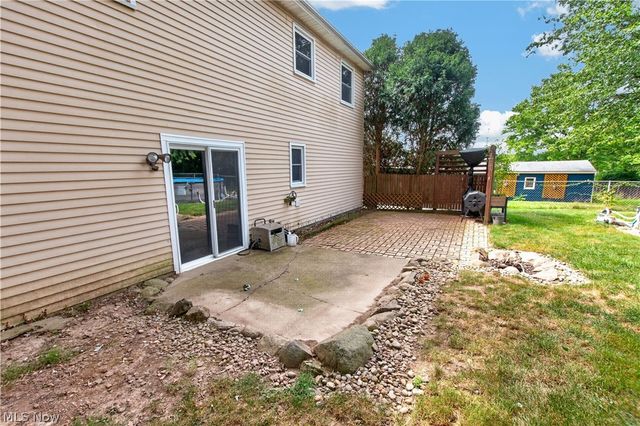 448 Fernwood Avenue, Wadsworth, OH 44281