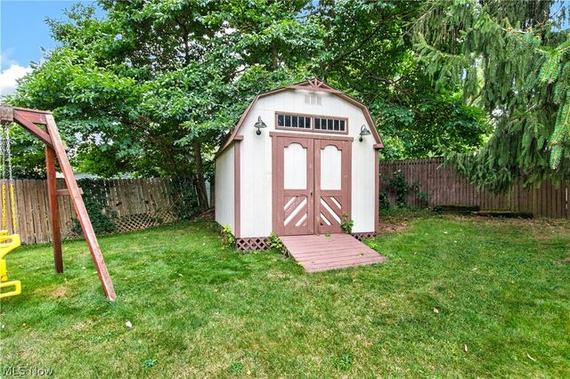 448 Fernwood Avenue, Wadsworth, OH 44281