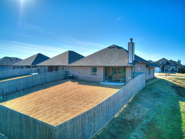 12120 Brinley Reign Drive, Yukon, OK 73099