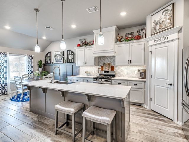 12120 Brinley Reign Drive, Yukon, OK 73099