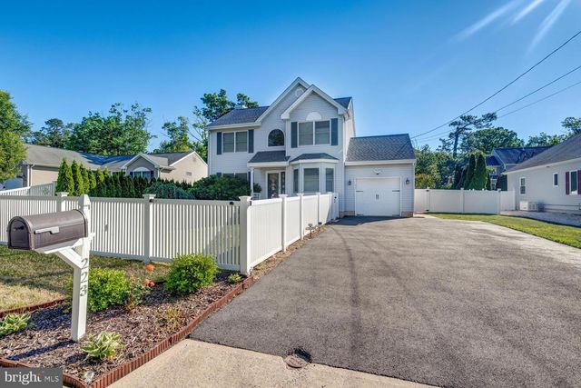 223 SERPENT LANE, Manahawkin, NJ 08050