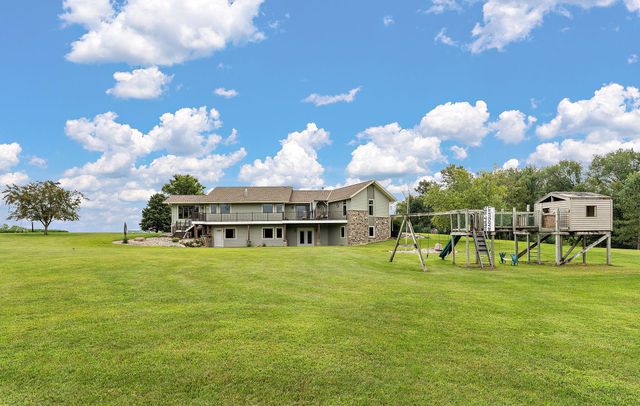 2312 Becker Trail, Faribault, MN 55021