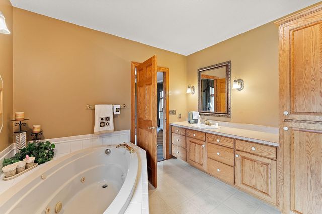 2312 Becker Trail, Faribault, MN 55021