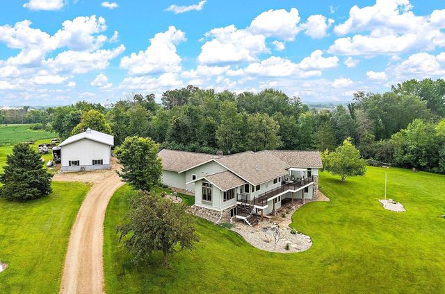 2312 Becker Trail, Faribault, MN 55021