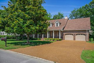 560 Jamestown Rd, Cookeville, TN 38501