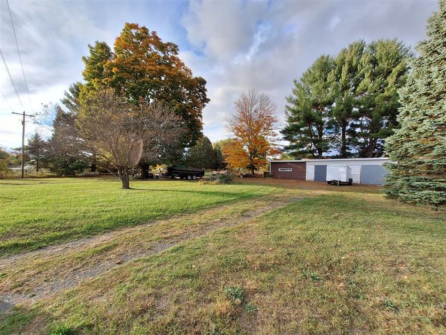 1384 W Chauvez, Scottville, MI 49454