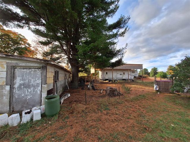 1384 W Chauvez, Scottville, MI 49454